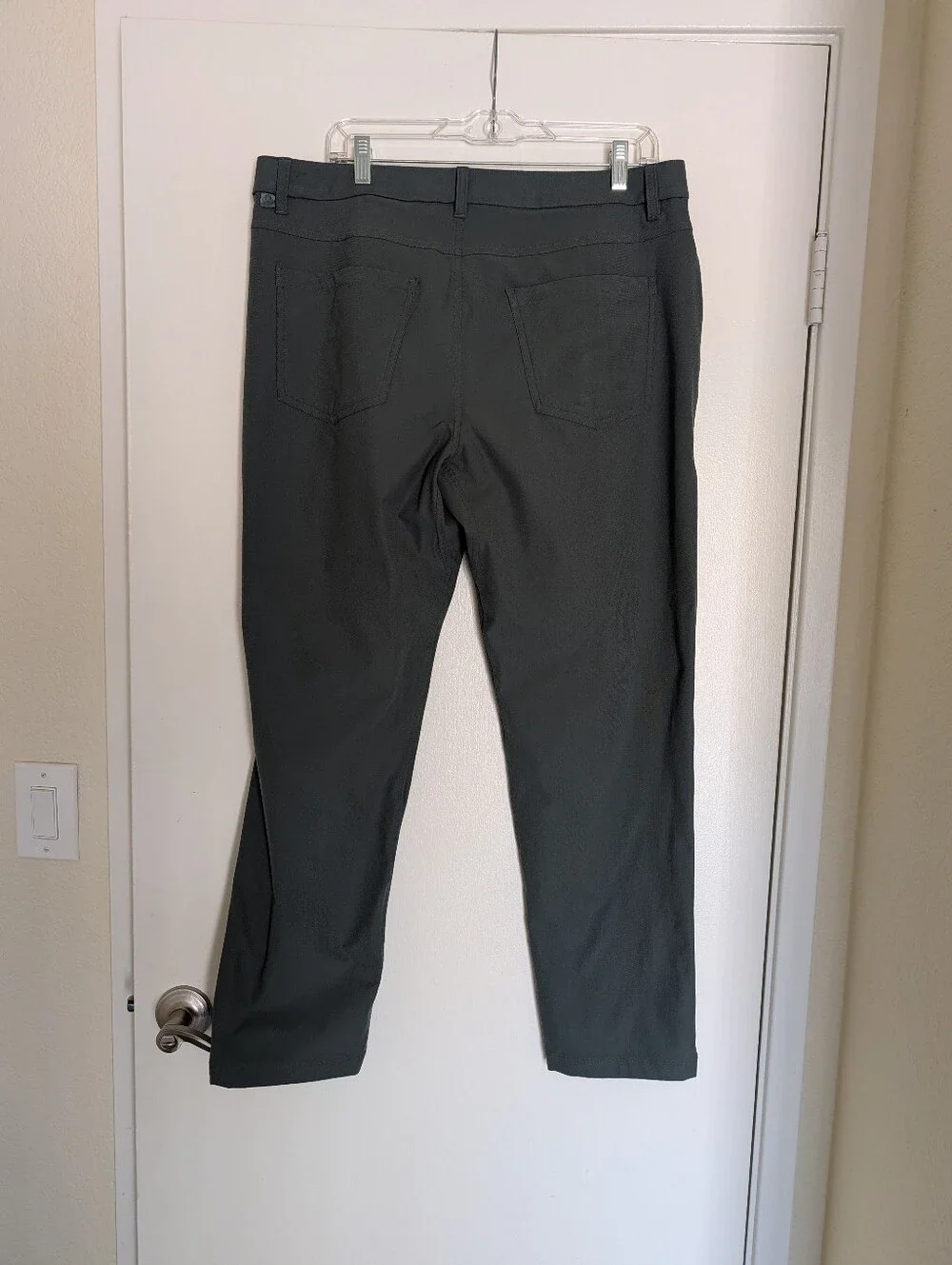 Lululemon Athletic Men's Green Stretch Chinos 35 Warpstene LM5AO1S